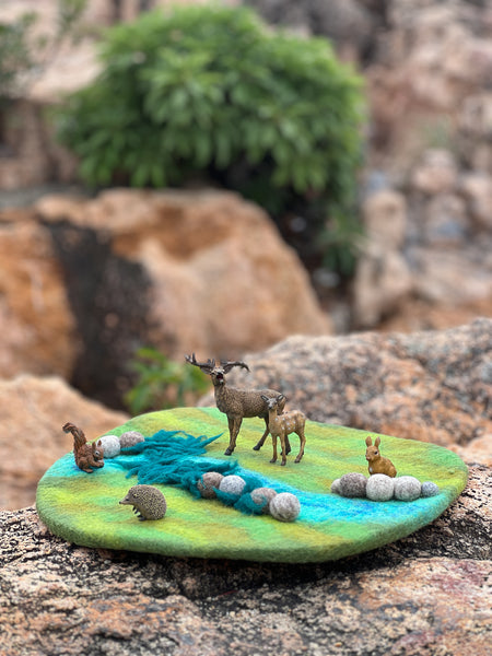 River Round Play Mat Playscape小河流場景圓形遊戲墊