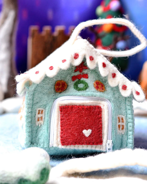 Felt Blue Gingerbread House Bag  粉藍色薑餅人糖果屋小袋子
