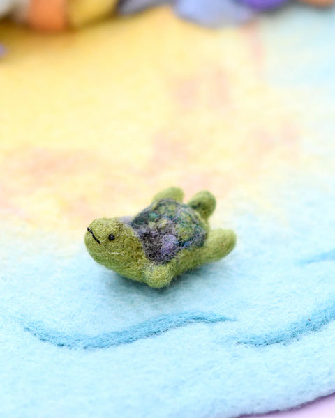 Felt Green Sea Turtle Toy (Small) 羊毛氈海龜公仔(小號)