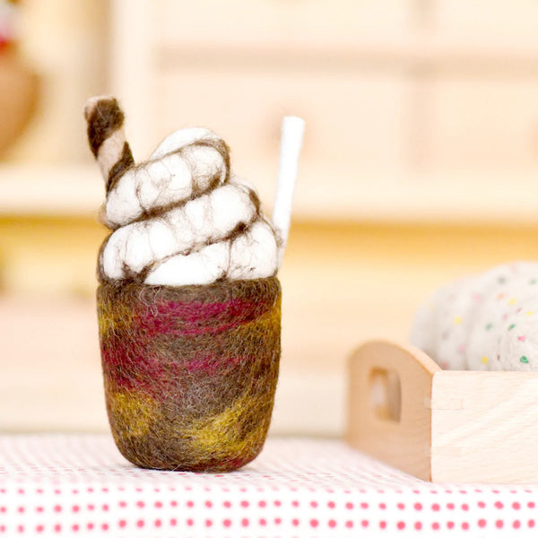 Felt Chocolate Milkshake羊毛氈巧克力奶昔