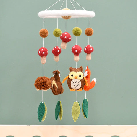 Nursery Cot Mobile - Woodland Animals  森林動物嬰兒床吊飾