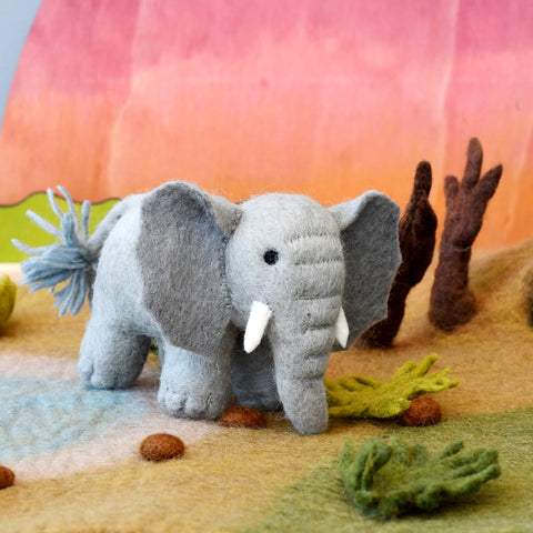 Felt Safari Elephant Toy 非洲大象羊毛氈公仔